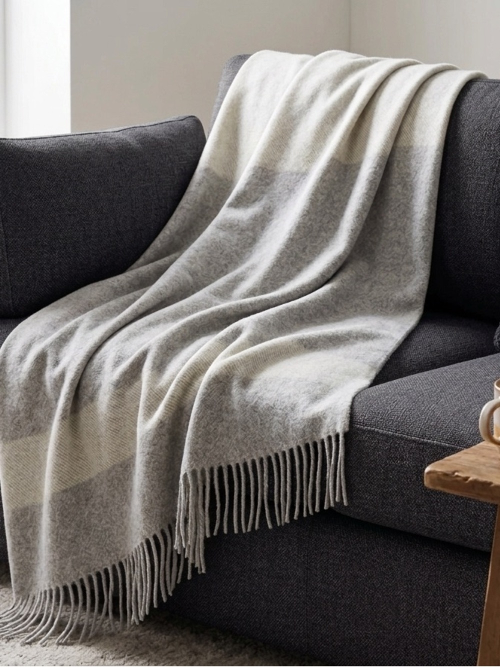 NWT Hudson’s Bay Sterling Wool Caribou Throw Blanket Grey
